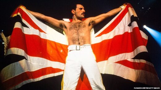 Freddie Mercury Queen Concert Magic Tour 1986 Knebworth Uk British Flag 750x422 Creditonimage