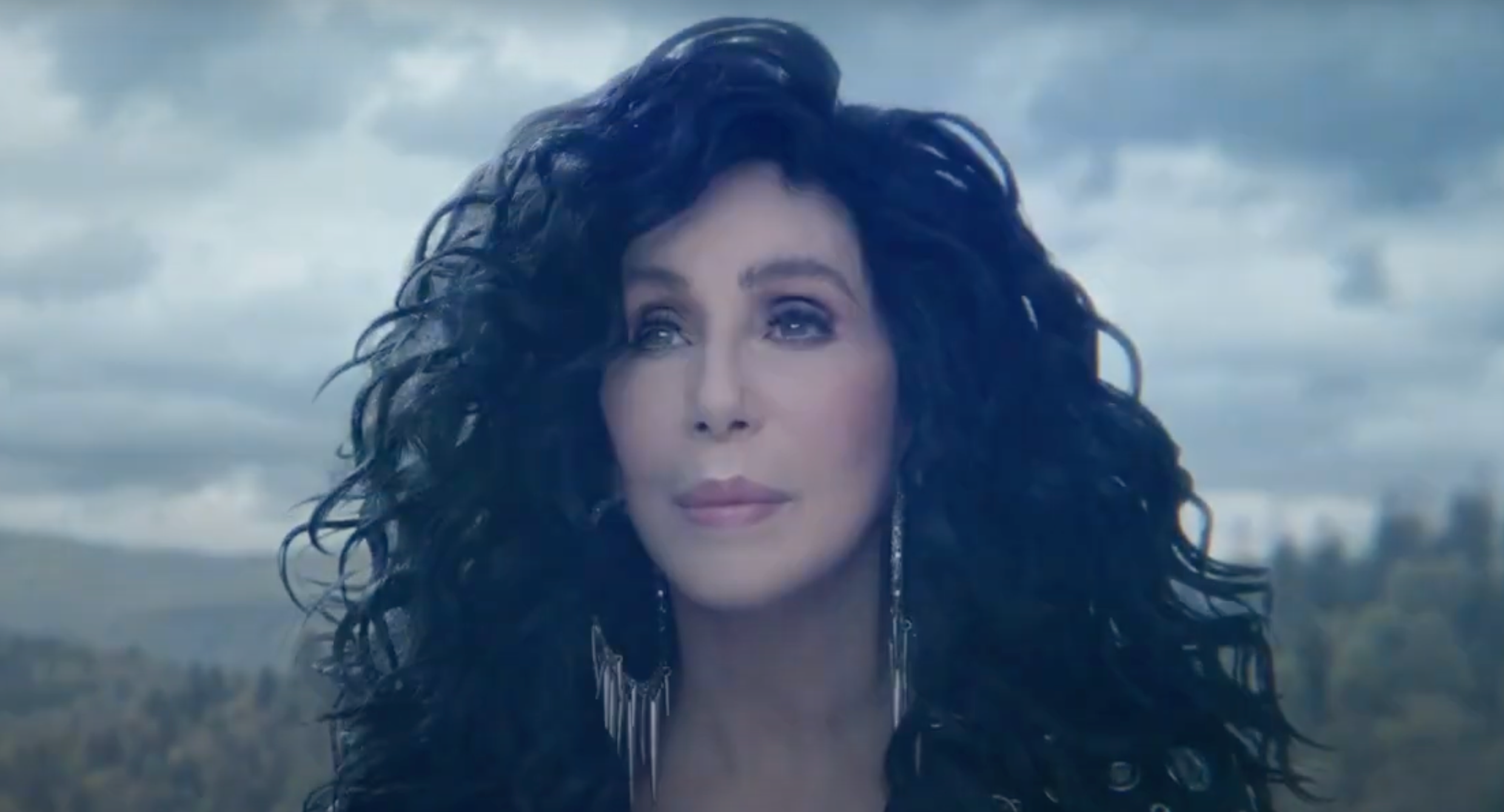 Cher turns back time in a new advert for Uber Eats. (YouTube)